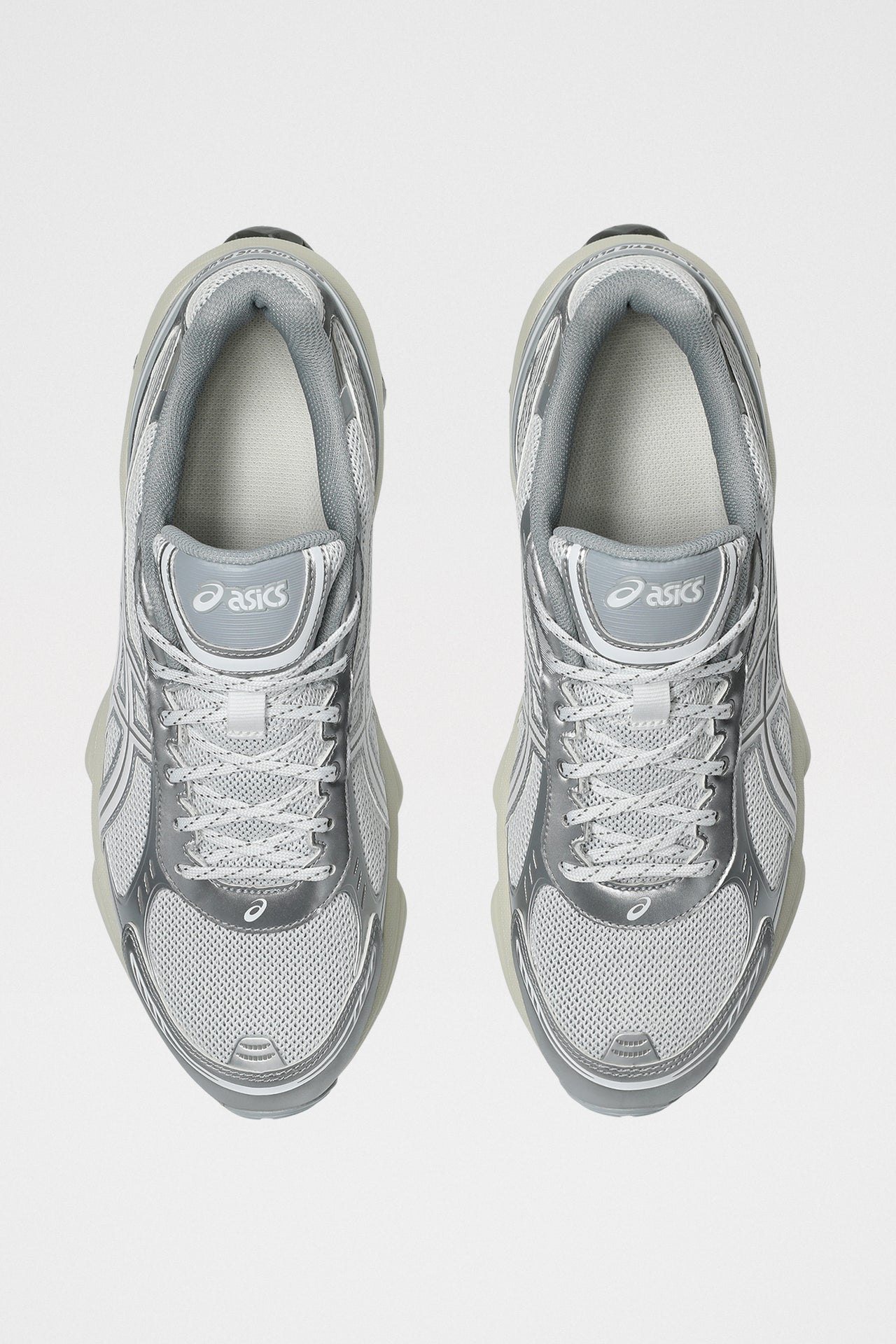 Asics Gel-Kinetic Fluent White / White