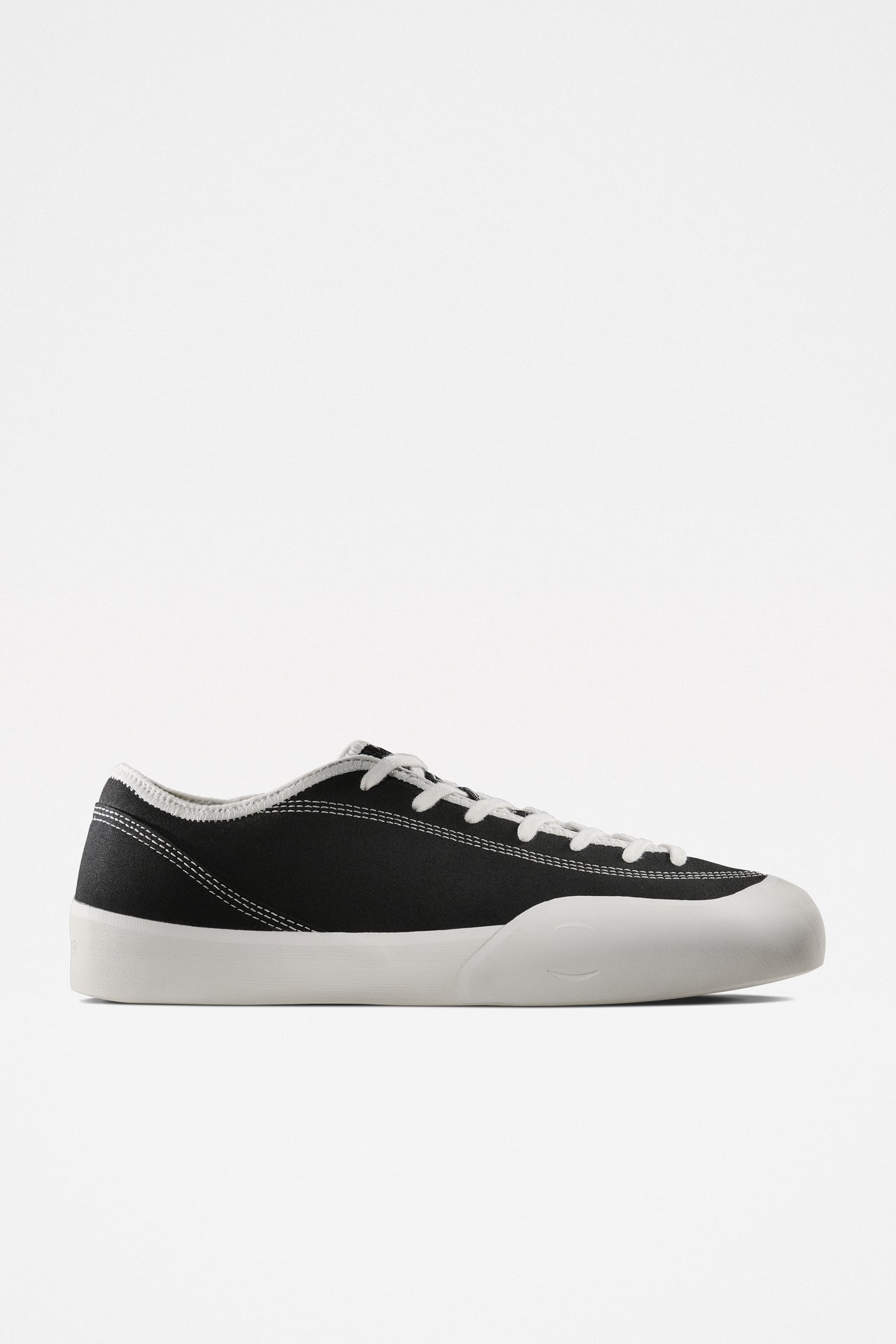Village PM 1.30 PM Black / Whisper White