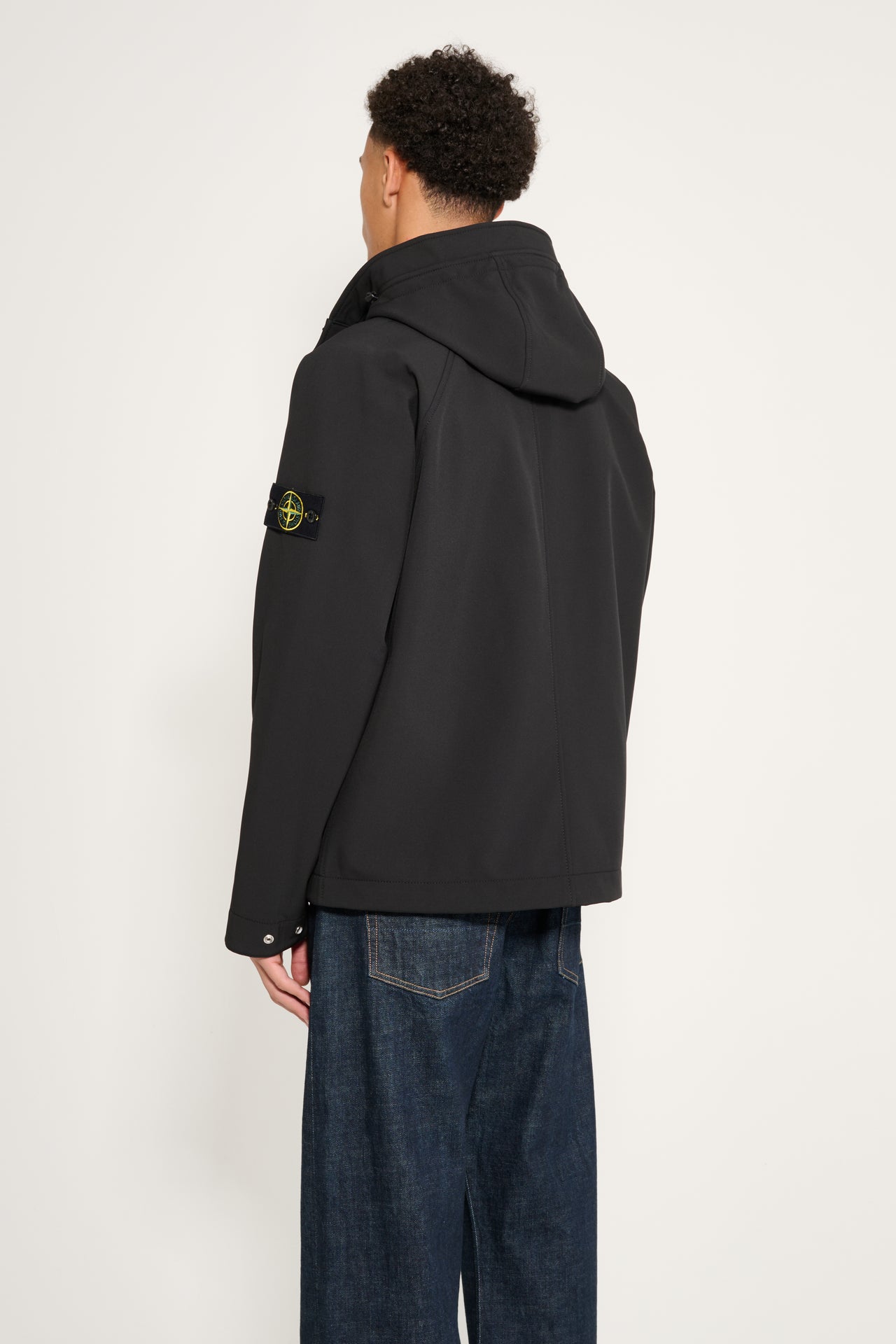 Stone Island Soft Shell-R e.dye Hooded Short Parka Black