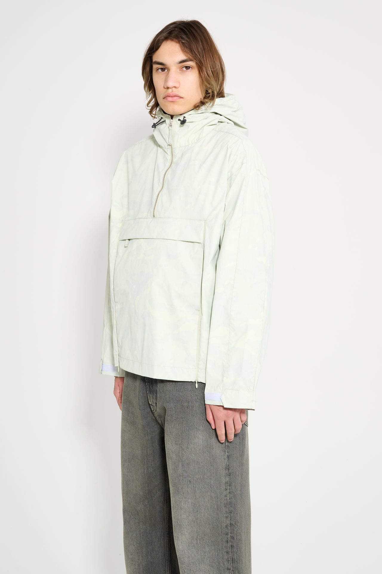 Très Bien Replayed Anorak Resin Coated Camouflage Green